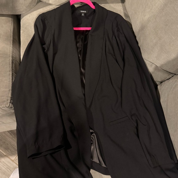 Drape-y black blazer, size 3, Torrid - Picture 1 of 2